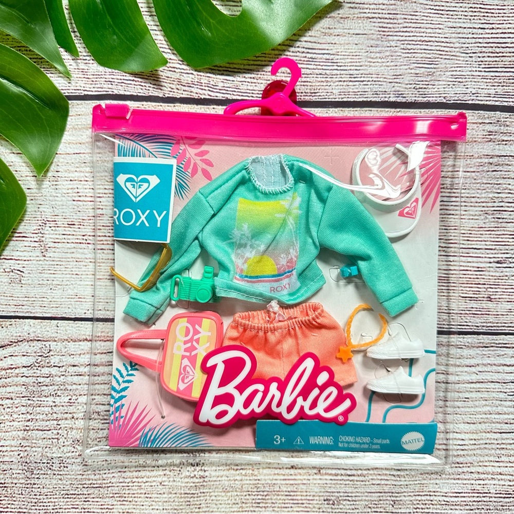 Barbie Clothes Barbie Roxy Outfit NEW